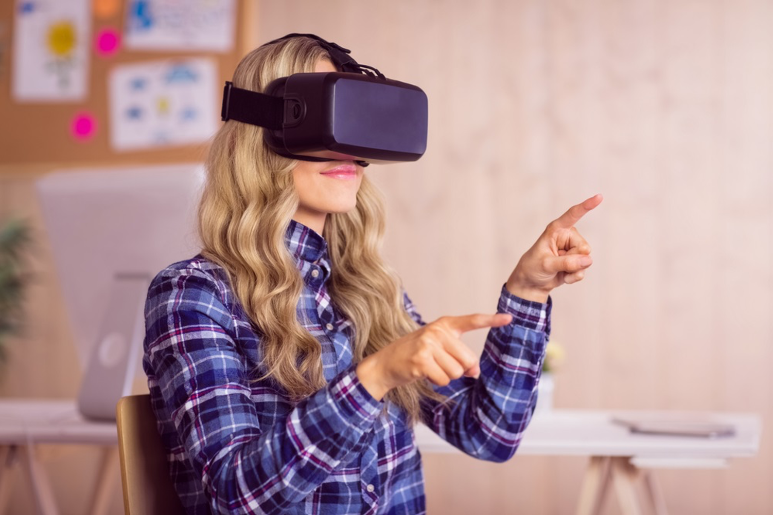 VR Lab, women wearing a VR headset
